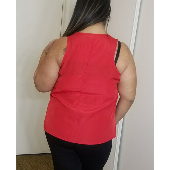 Red tank top - Picture 3 of 3